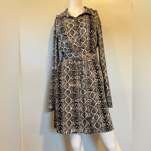 Common Stitch L Snake Print Belted Shirt Dress Knee Length V-Neck Long Sleeve